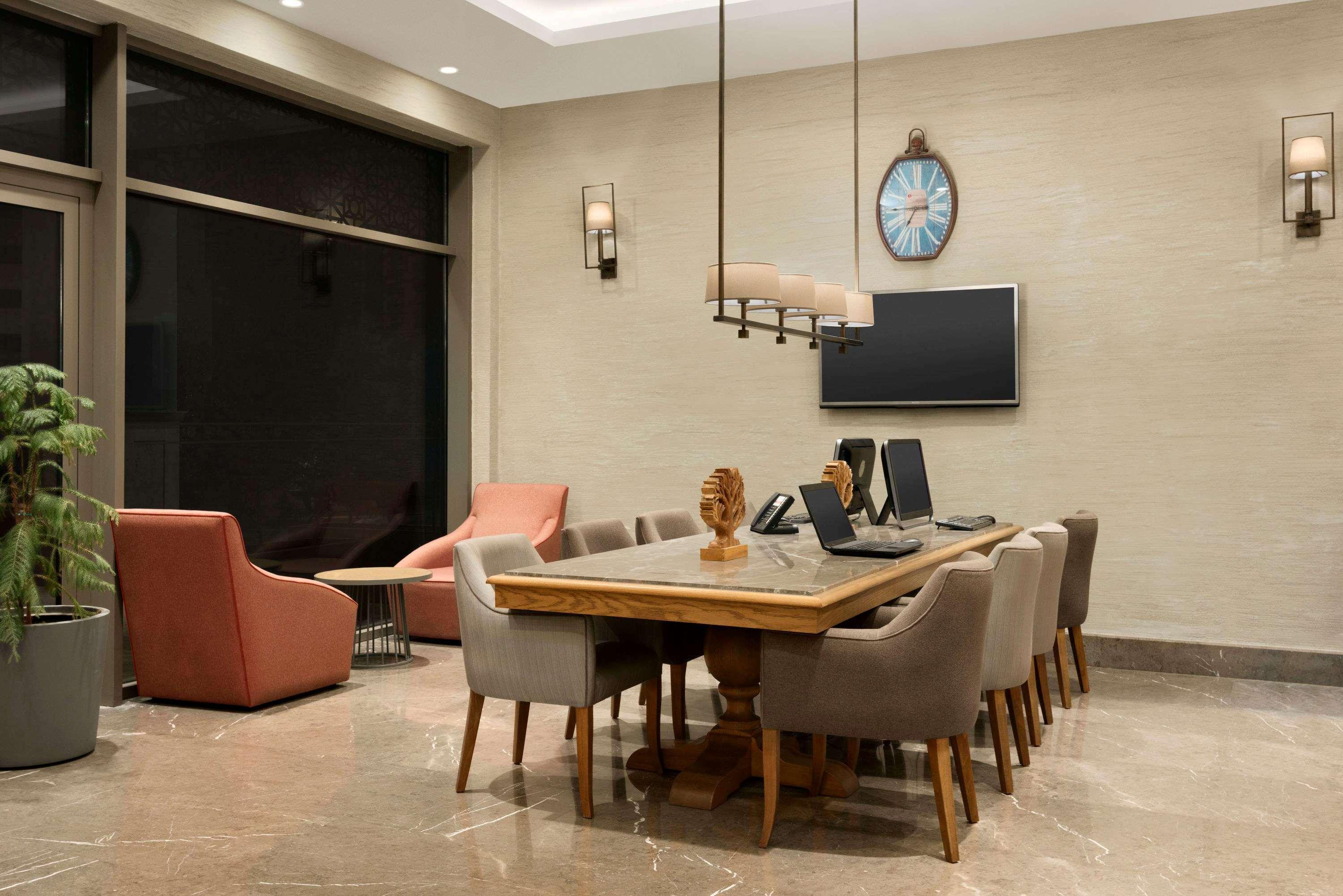 Ramada Hotel & Suites Адана Екстериор снимка
