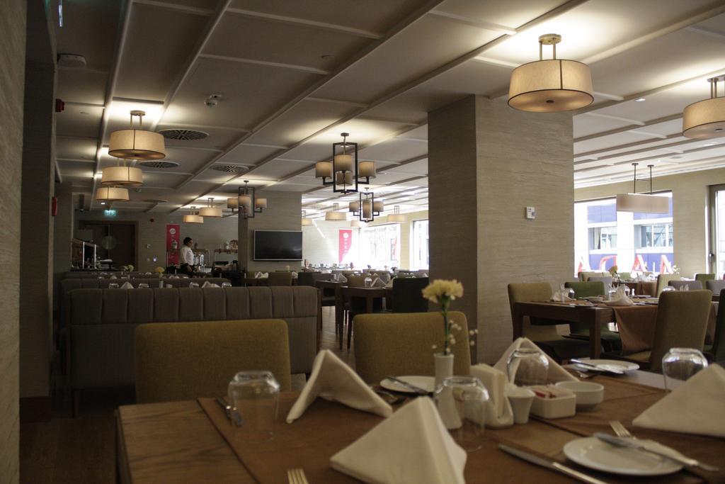 Ramada Hotel & Suites Адана Екстериор снимка