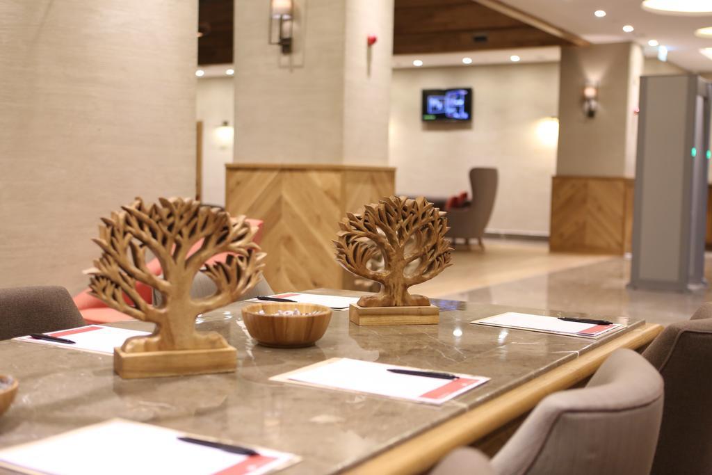 Ramada Hotel & Suites Адана Екстериор снимка