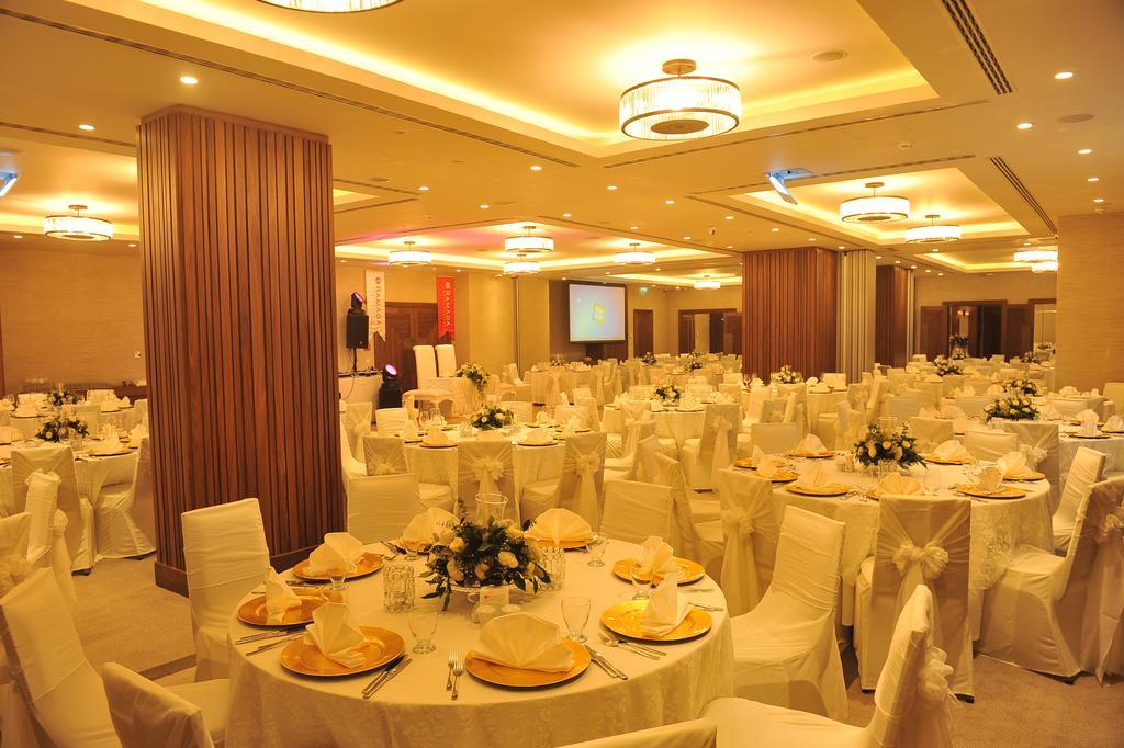 Ramada Hotel & Suites Адана Екстериор снимка