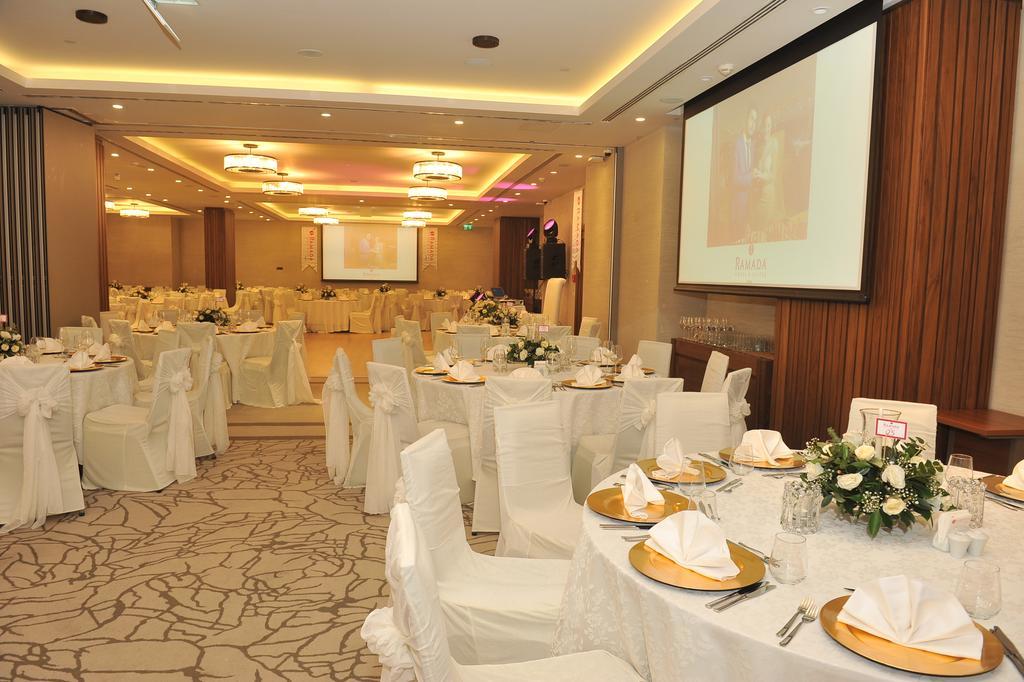 Ramada Hotel & Suites Адана Екстериор снимка