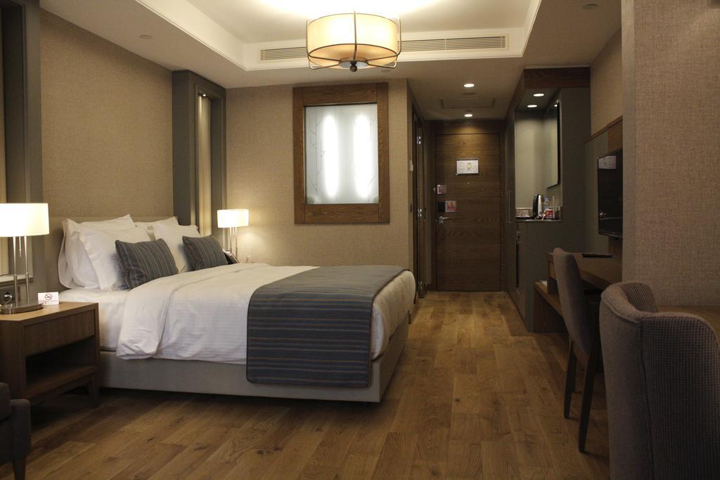 Ramada Hotel & Suites Адана Екстериор снимка